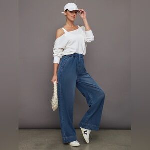 CARBON38 Off Shoulder Sweatshirt in French Terry